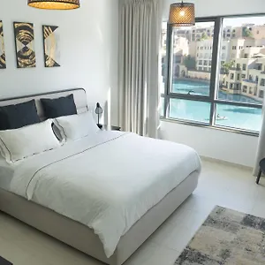Downtown Oasis, Burj Khalifa Views, Luxury Amenities دبي